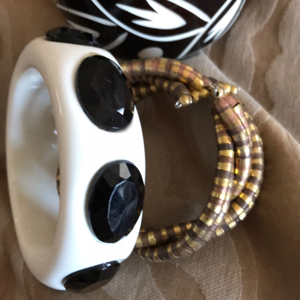 Bracelets - Picture 2 of 2
